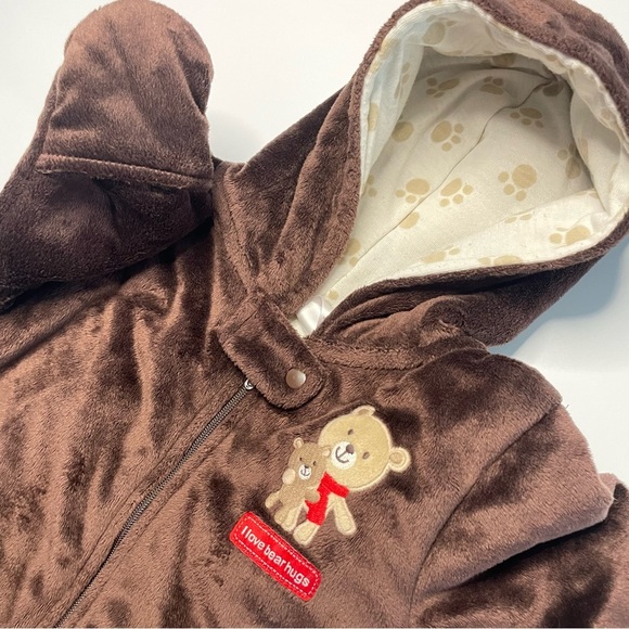 Carter’s 3 Month Winter Mittens Zipper and Hooded Bear Suit PRELOVED - Picture 3 of 15